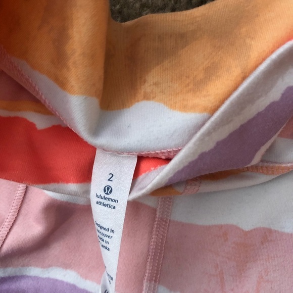 Lululemon Liberty Short Bleacher Stripe Iris Flowr - Picture 4 of 4